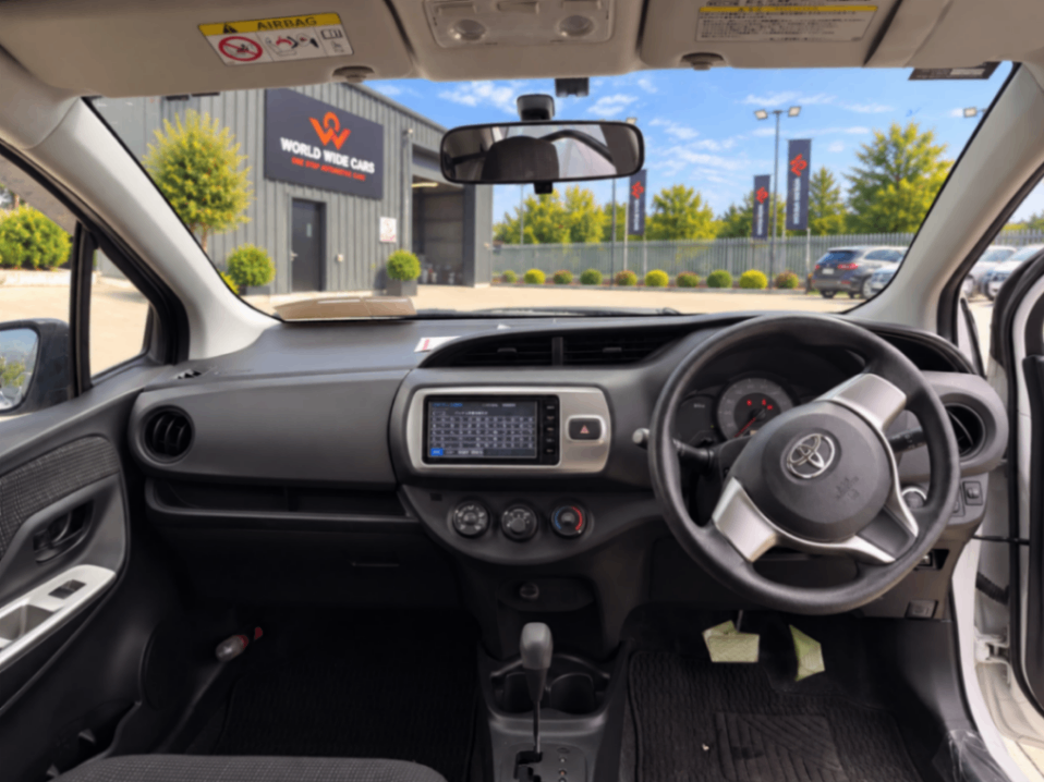 2015 TOYOTA VITZ thumbnail 7