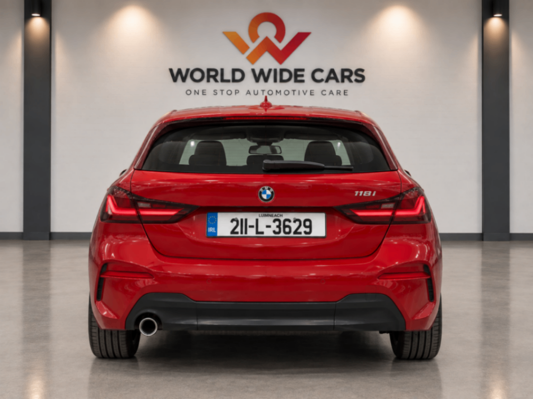 2021 BMW 118d Play Edition thumbnail 5